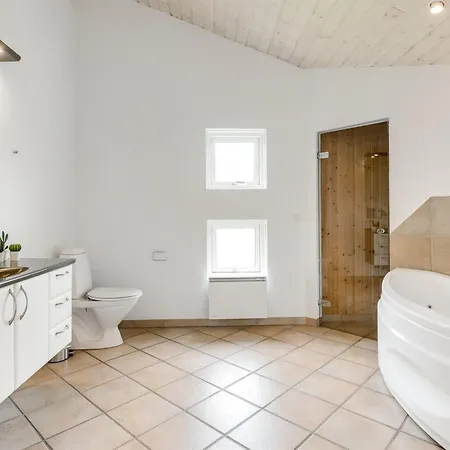 Juris Holiday home Lokken