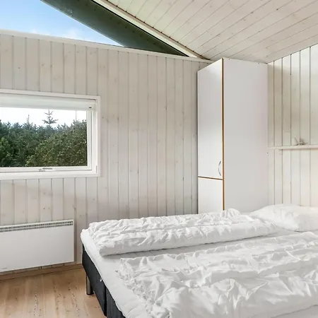 Ferienhaus Juris - 950m From The Sea By Interhome