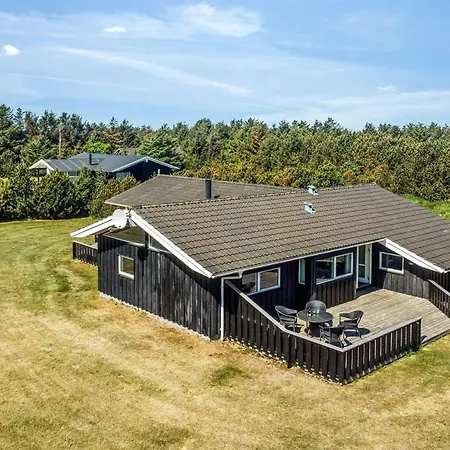 Juris - 950m From The Sea By Interhome *